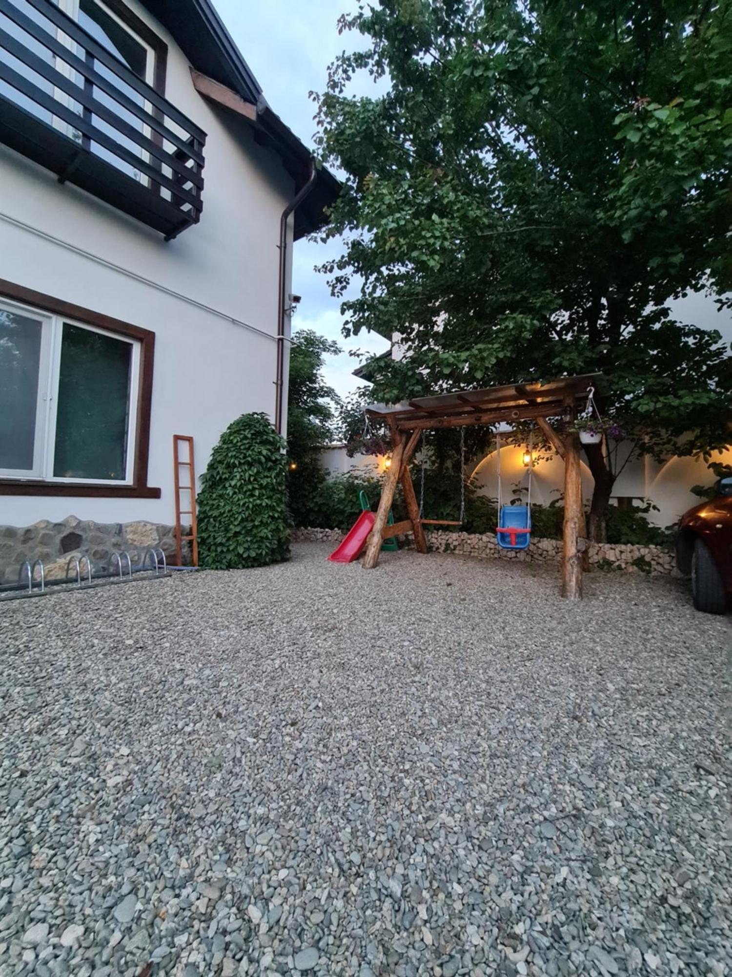 Casa Aryan Apartment Sanpetru Bagian luar foto